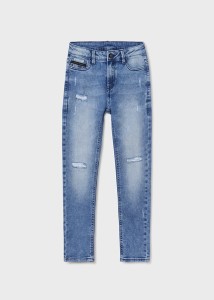 Spodnie Mayoral jeans z przetarciami dla chłopca straight fit 140-152 12-07581-061
