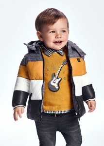 Sweter chłopięcy Mayoral z gitarą pomarańczowy 92 2377-25