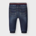 10-02585-096 Mayoral baby długie spodnie dla chłopca na gumie jeans granatowy 1.jpg
