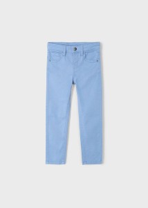 Spodnie chłopięce Mayoral niebieskie slim fit 110-122-14-00517-016